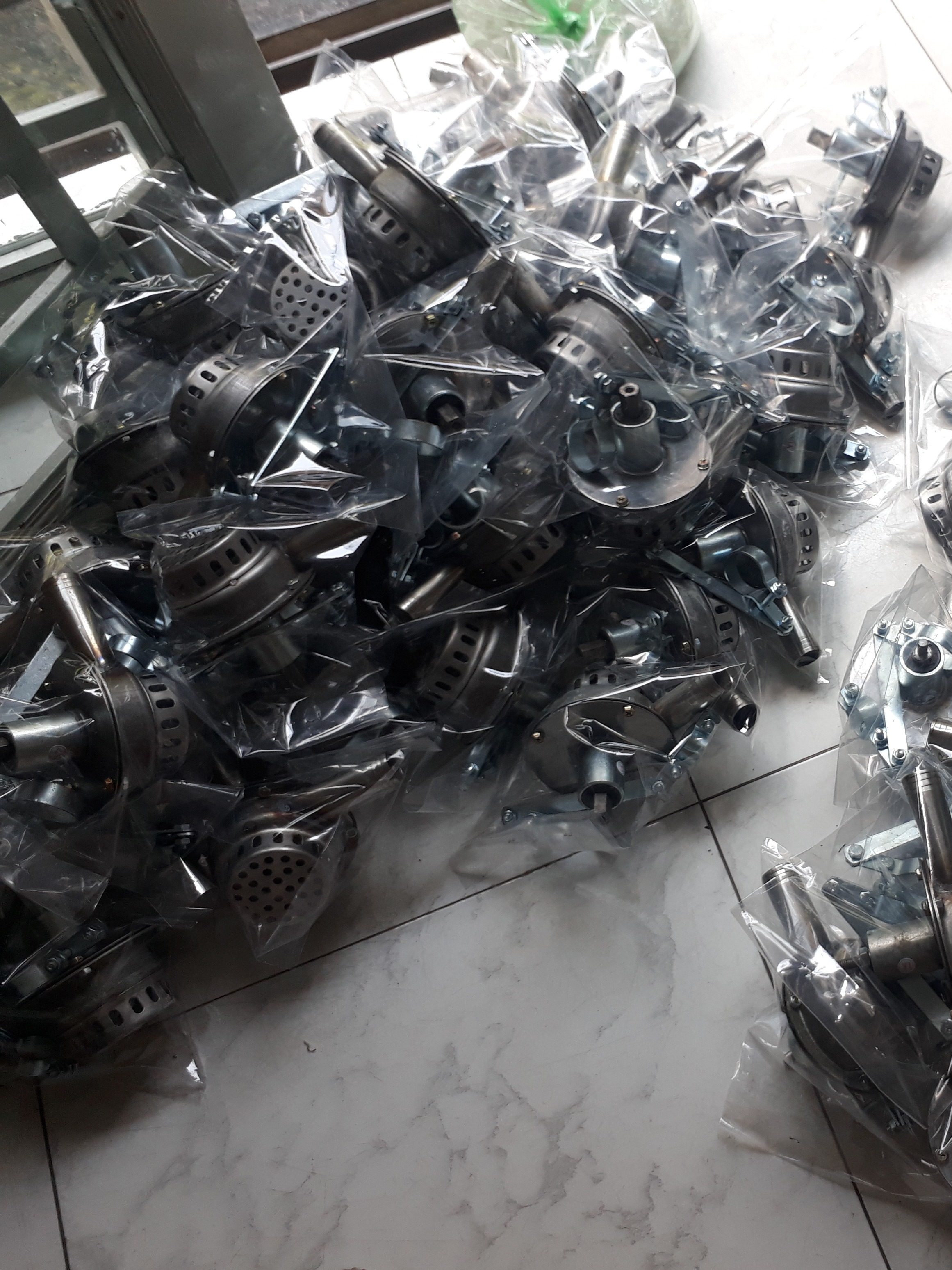 [HCM]Bộ sên bơm gắn máy cắt cỏ