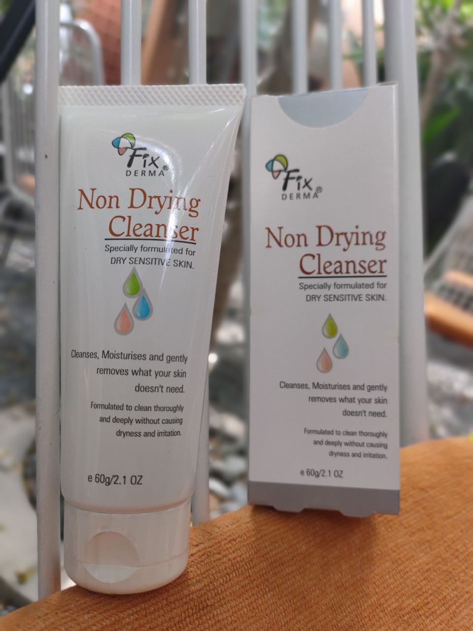 Sữa Rửa Mặt Cho Da Nhạy Cảm Fixderma Non Drying Cleanser (60g)