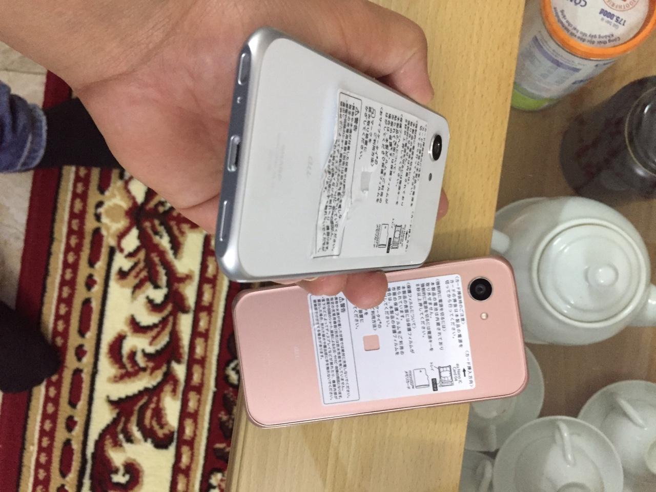 SHARP AQUOS SERIE MINI SHV38