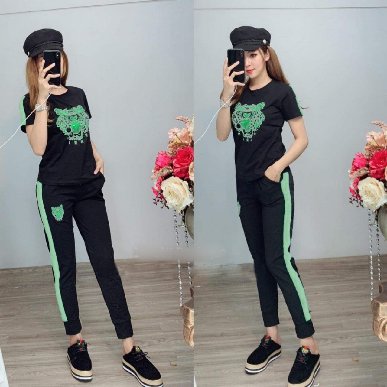 Bộ đồ thể thao nữ in hình siêu hót