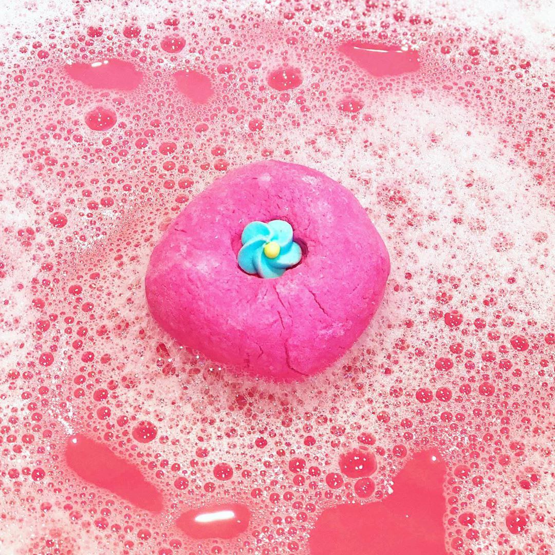 [HCM]Bánh tạo bọt tắm LUSH - Creamy Candy Bubble Bar