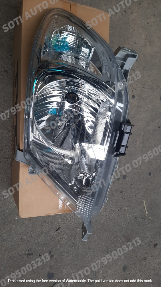 Đèn pha toyota hilux 2009 hàng tyc