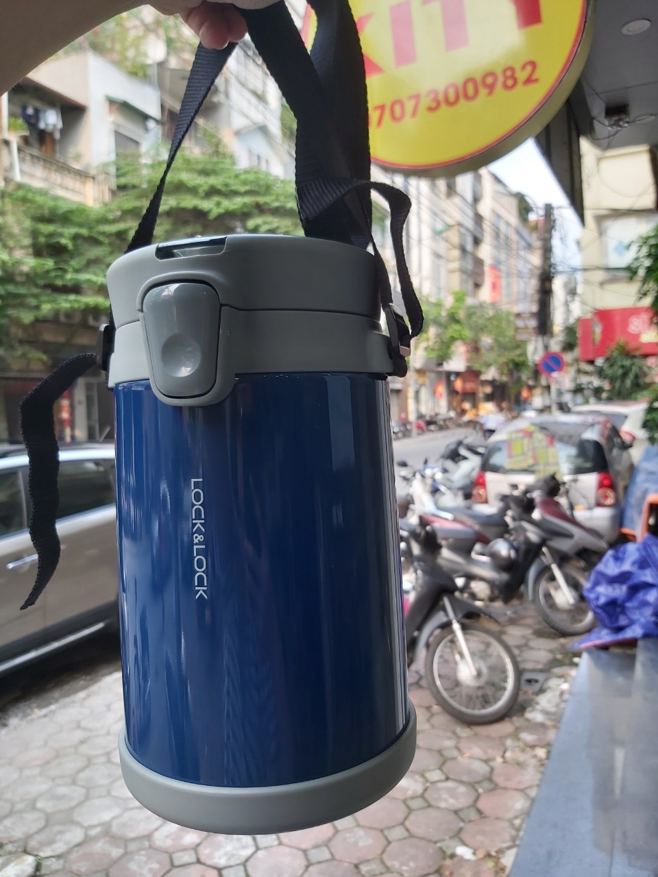 Bộ Hộp Cơm Giữ Nhiệt Lock&Lock Easy Carry LHC8039 (2000ml)