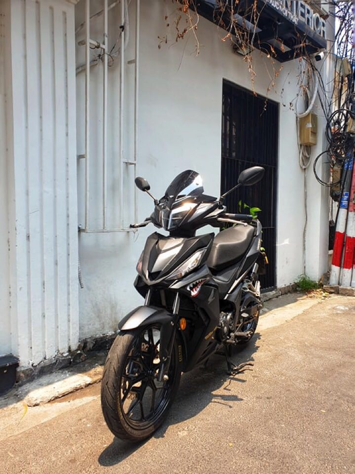 Chắn gió GTR cho Winner