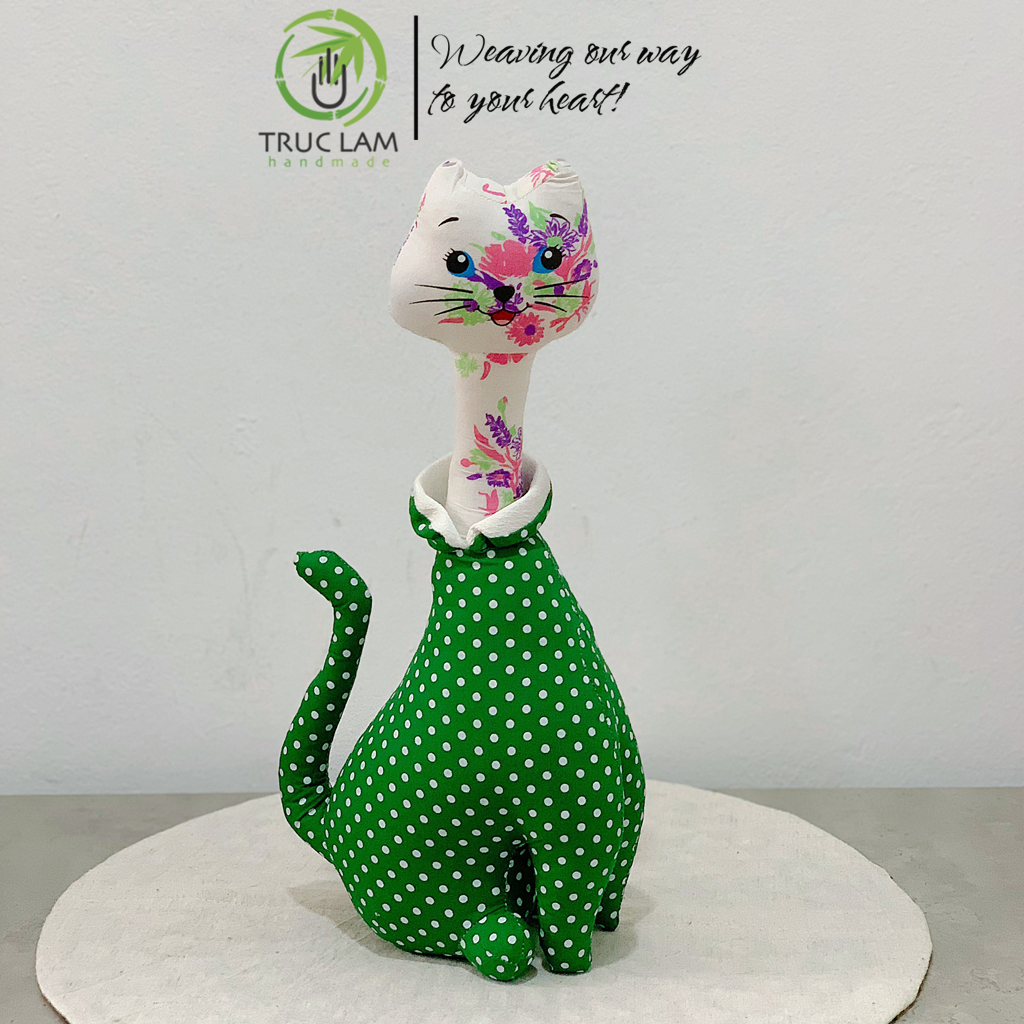 Đồ Chơi Cho Bé Thú Nhồi Bông Hình Con Mèo Cao Cổ Vải Hoa Bông Gòn Cao Cấp - Trúc Lâm Handmade