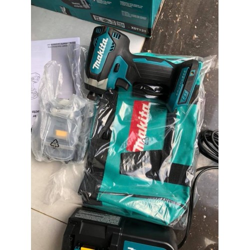 [HCM]makita xdt 131