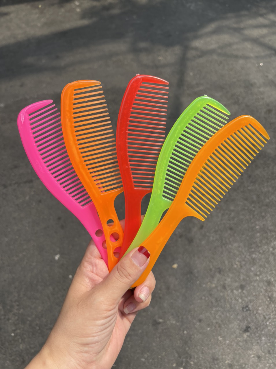 Combo 3 Cái Lược Nhựa Tiện Dụng (2 Loại)