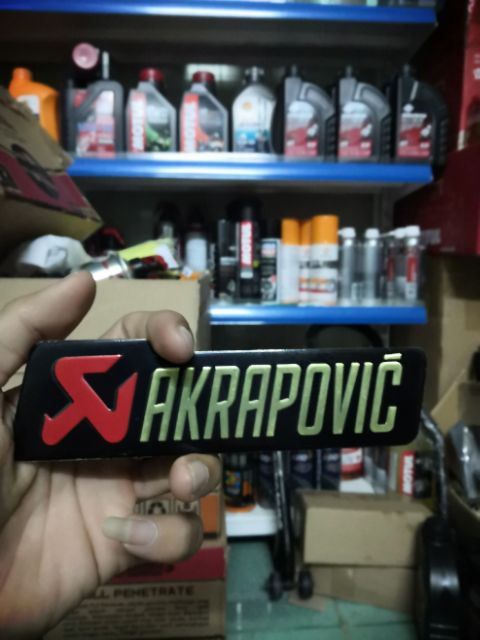 Tem nhôm Akrapovic và Yoshimura
