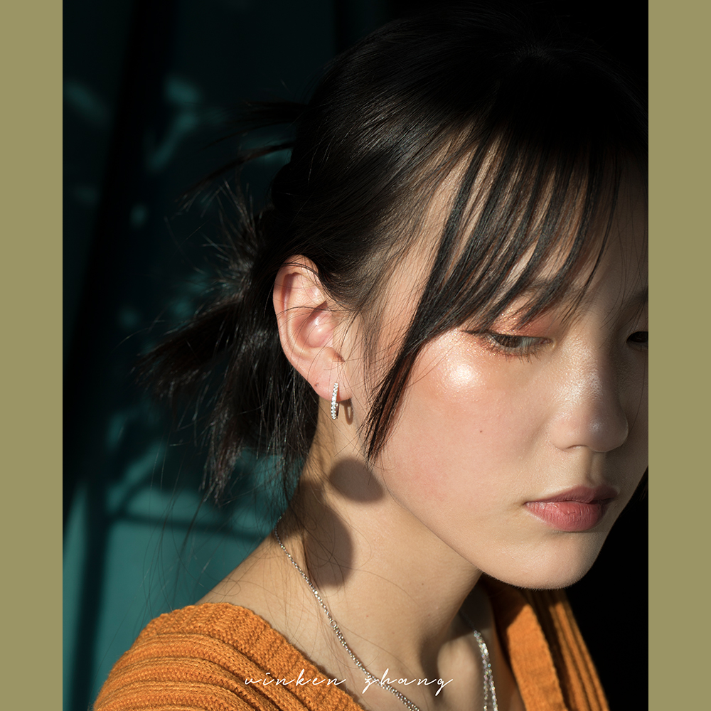 1 chiếc - Khoen tai đính zircon siêu xinh