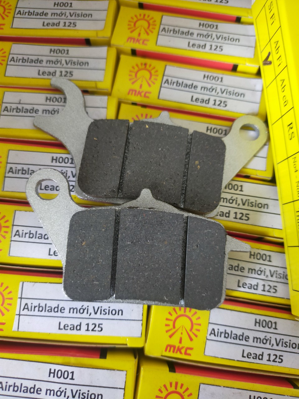 MÁ PHANH ĐĨA XE VISION, LEAD, AIR BLADE MỚI