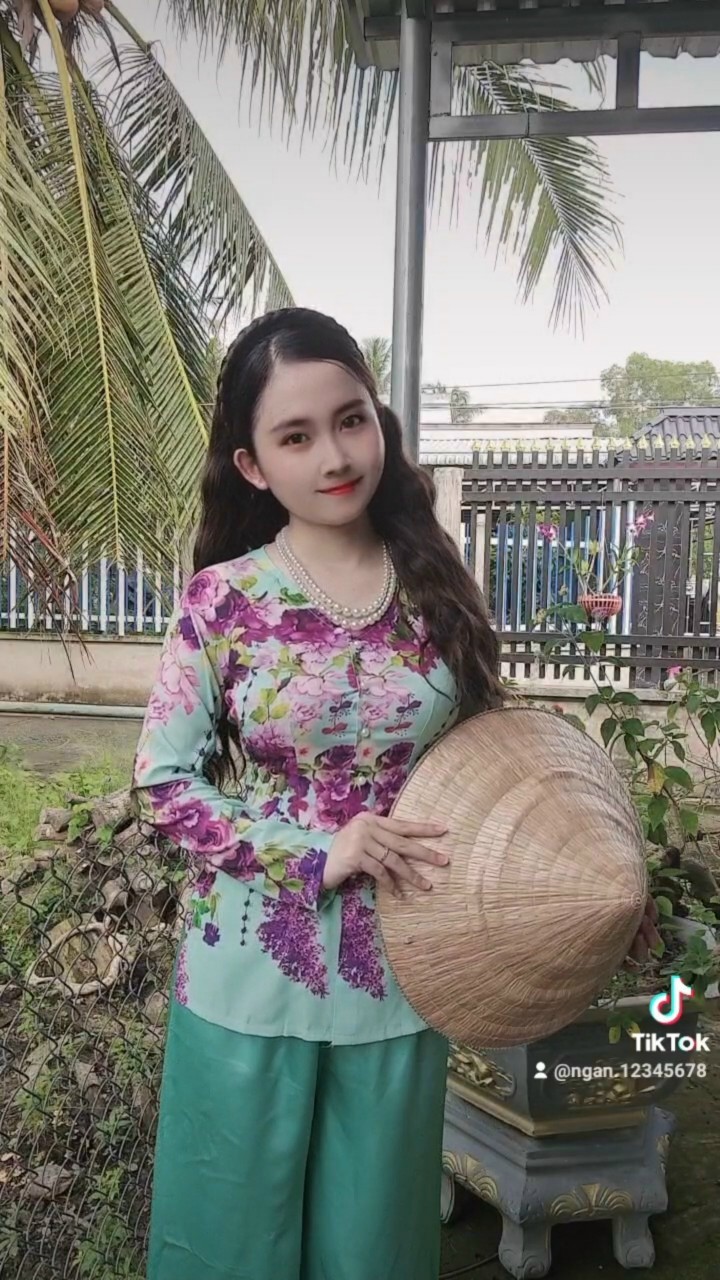 SÉT BÀ BA LẠP THỂ LỤA PHÁP IN 4D