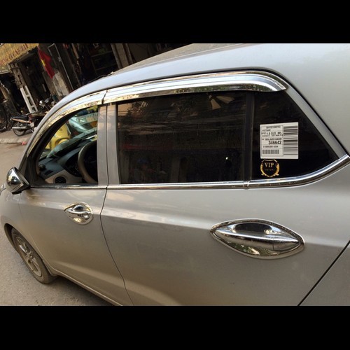 Vè che mưa mạ crom Hyundai I10