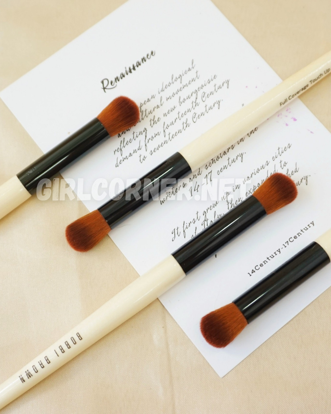 Cọ che khuyết điểm Bobbi Full Coverage Touch Up