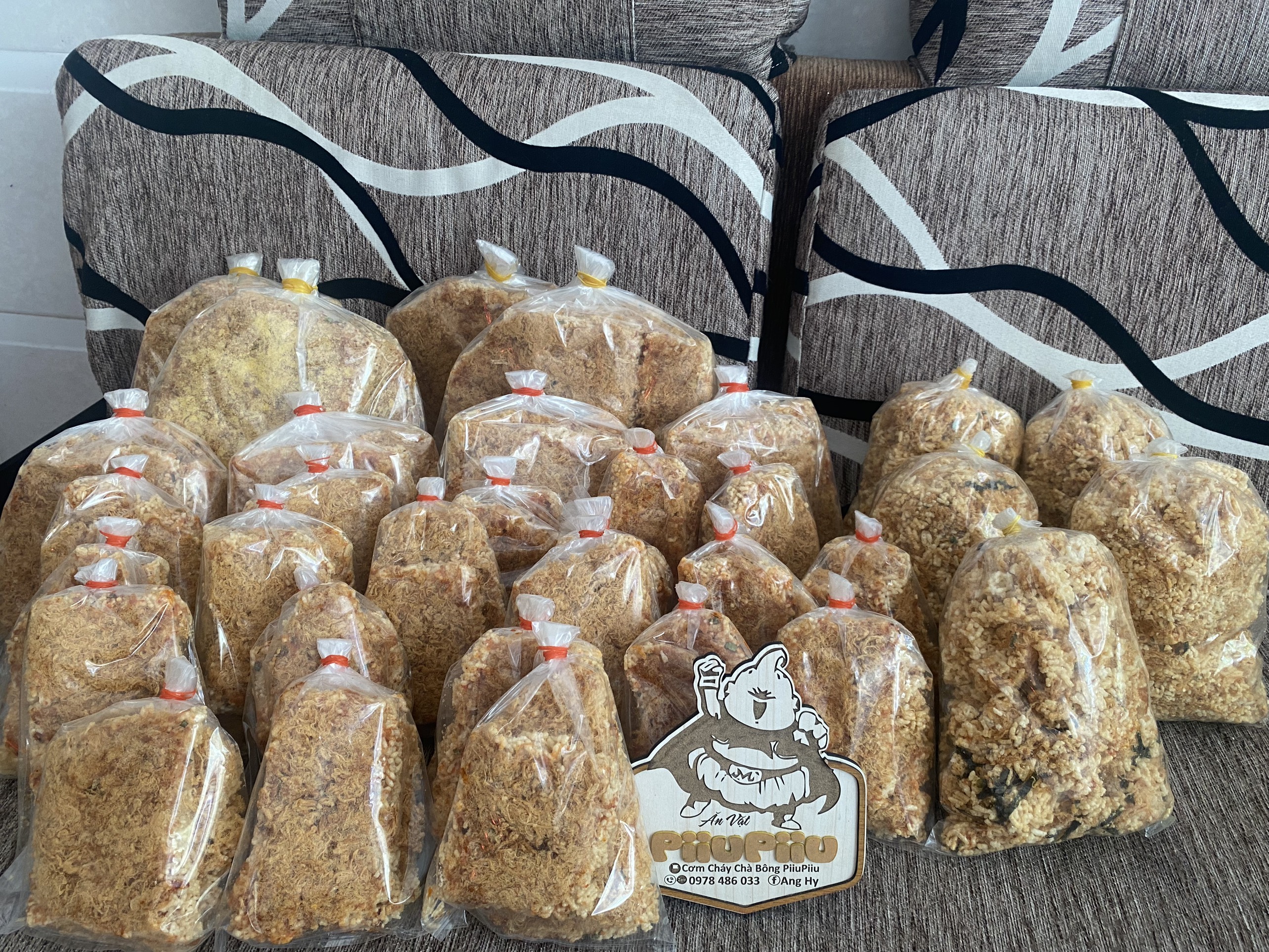 1KG CƠM CHÁY SIÊU CHÀ BÔNG ( không cay , cay ít, cay nhiều , siêu cay)