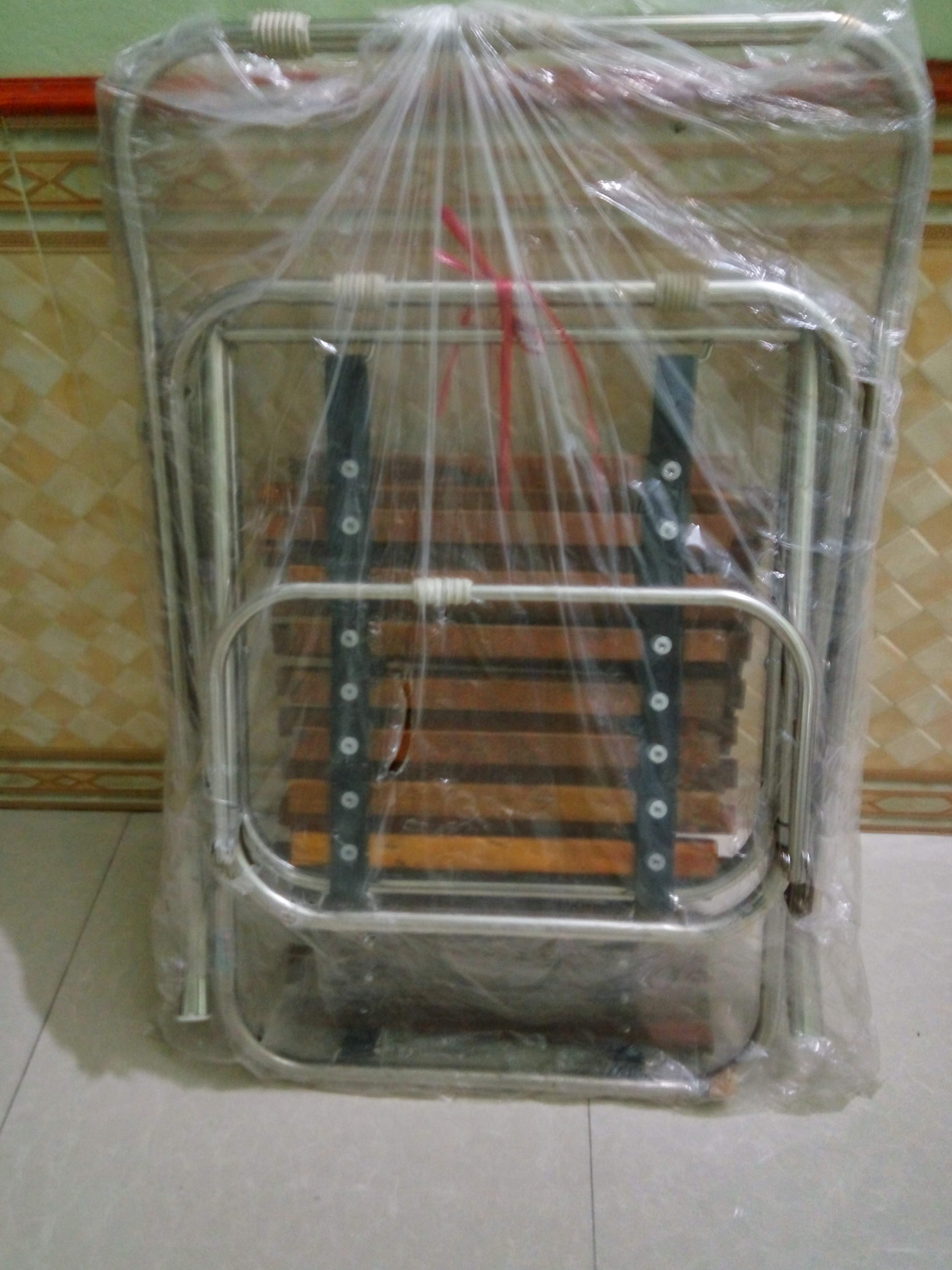 Ghế gấp thư giãn khung inox nan gỗ