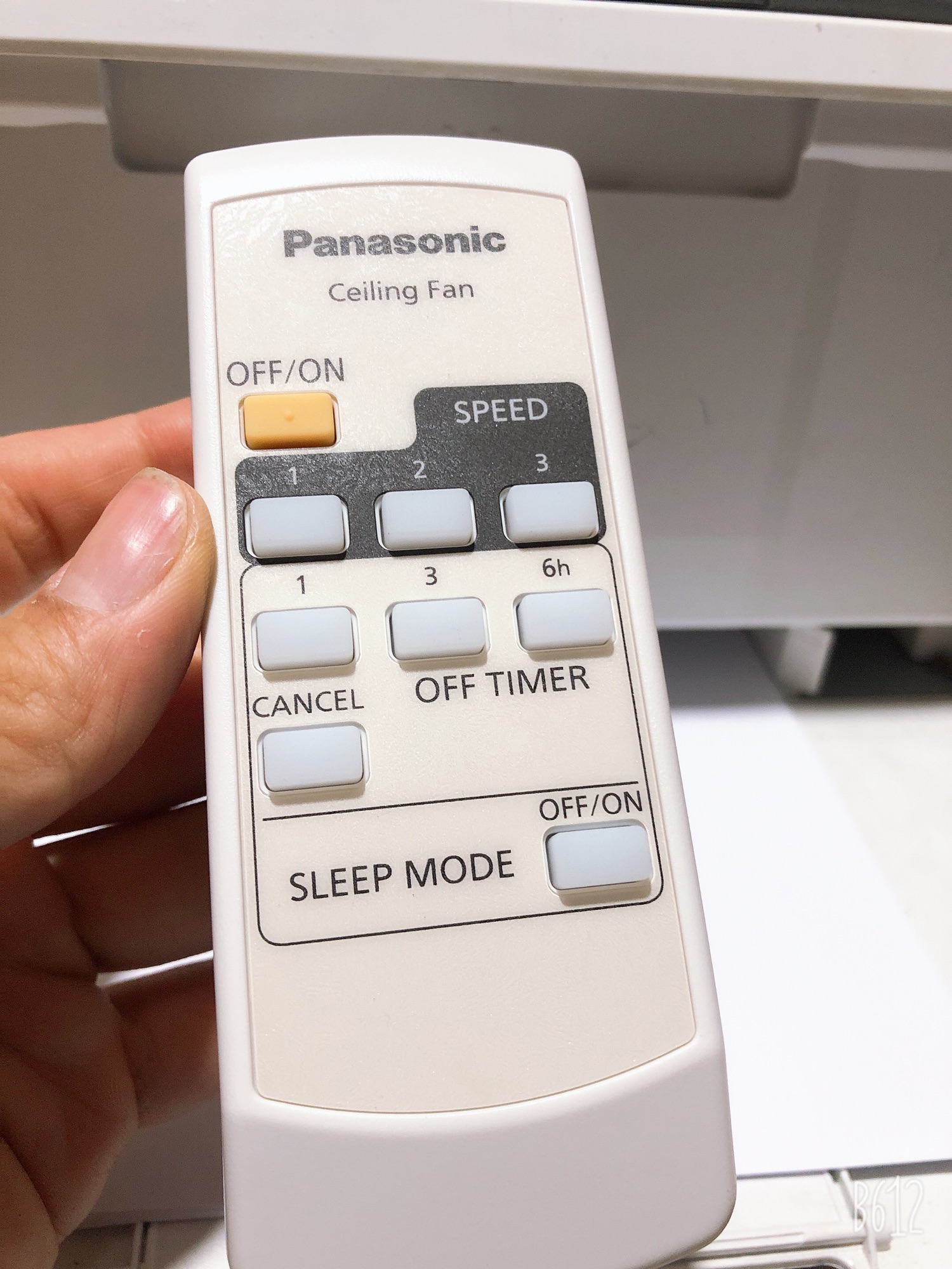ĐIỀU KHIỂN QUẠT TRẦN  4 Cánh PANASONIC