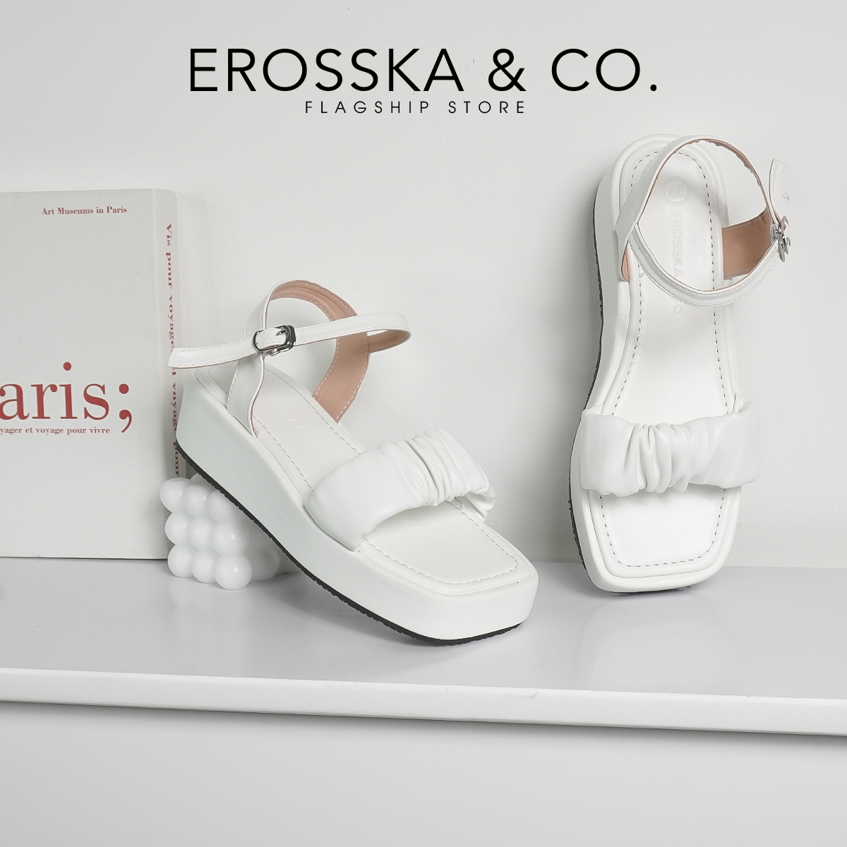Erosska - Giày Sandal nữ đế xuồng quai nhún da mềm thoải mái cao 3cm màu kem - SB018
