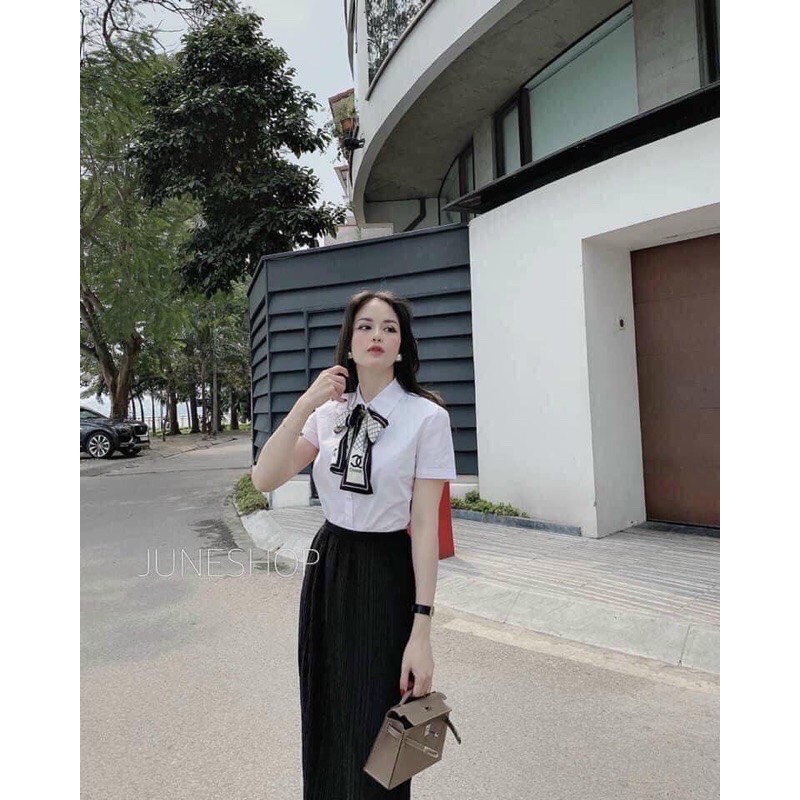 Áo sơ mi trơn kèm khăn tay cộc