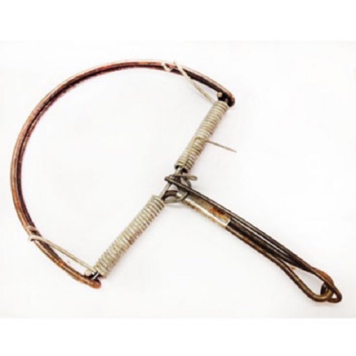 Bẫy Chuột Hình Bán Nguyệt Cực Nhạy