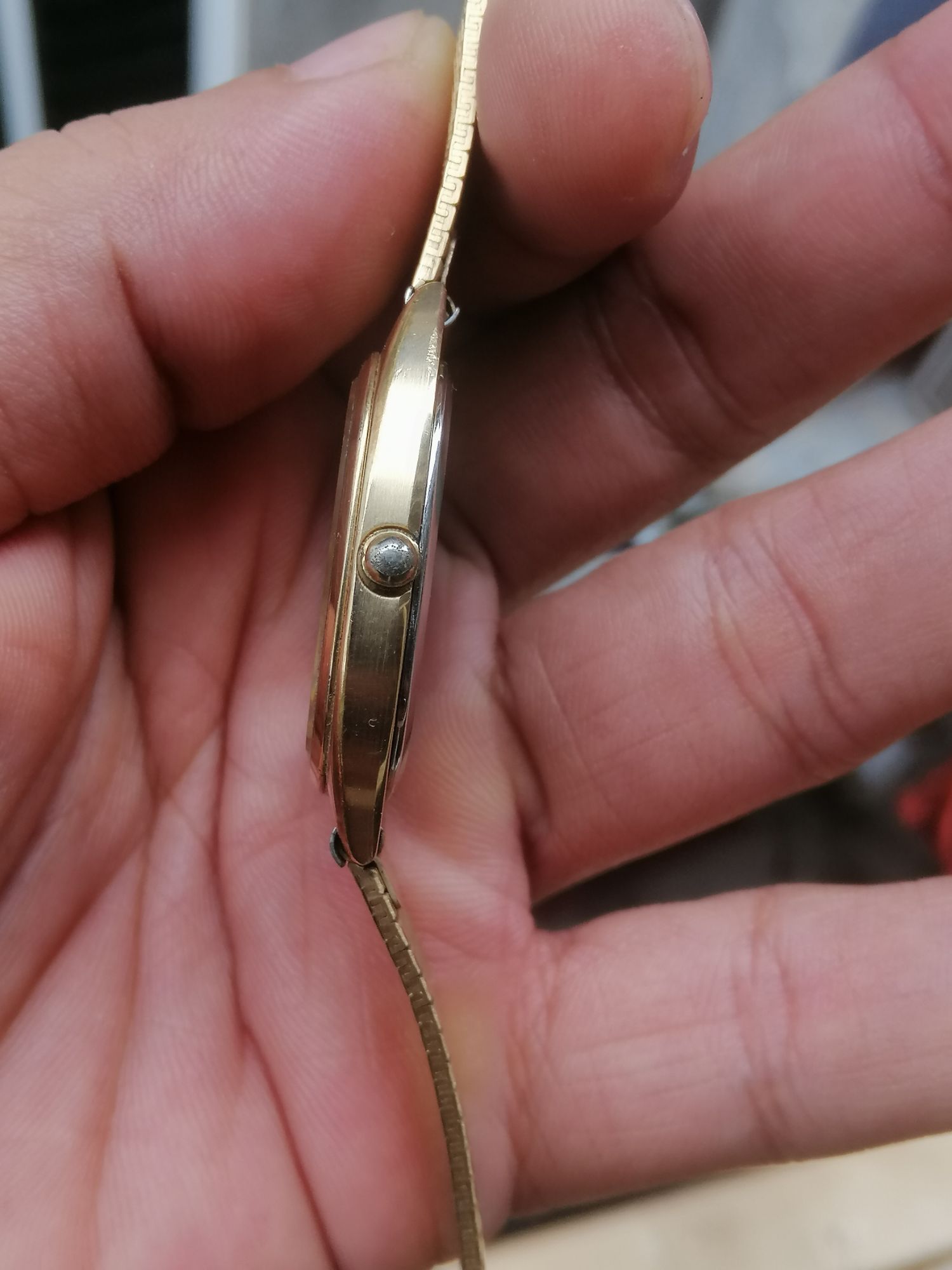 Đồng hồ nam hiệu SEIKO của Nhật