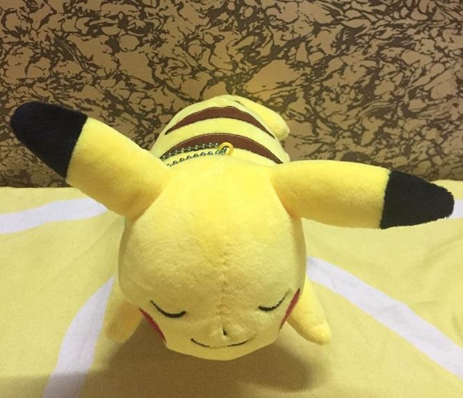 Móc khóa gấu bông Pikachu dáng ngủ dễ thương