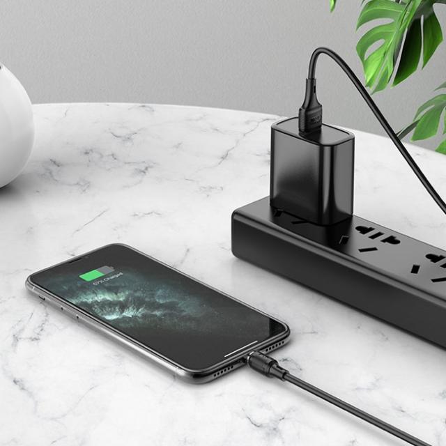 Cáp sạc nam châm 2.4A HOCO X52 chân Type C và iPhone độ dài 1m
