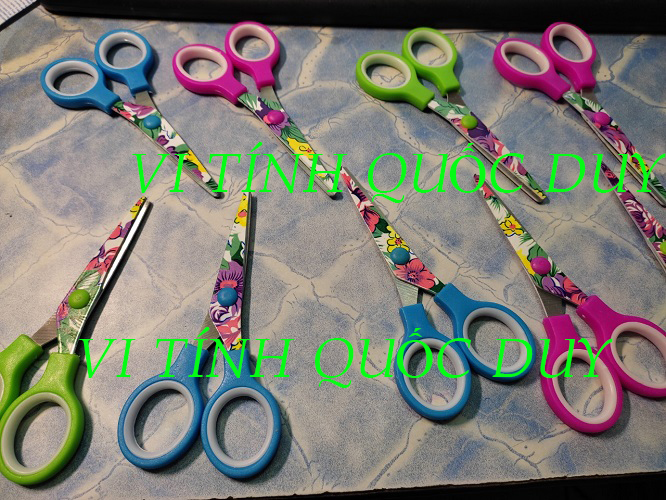 Kéo học sinh. kéo hoa văn loại nhỏ dành cho học sinh. kích thước 13cm