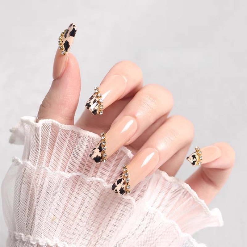 Dây xích nail  dây xích đá trang trí móng ( 50 cm)