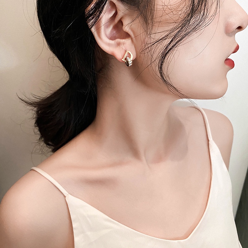 Khuyên tai nữ CDE D-shaped Earrings Silver CDE3019SV