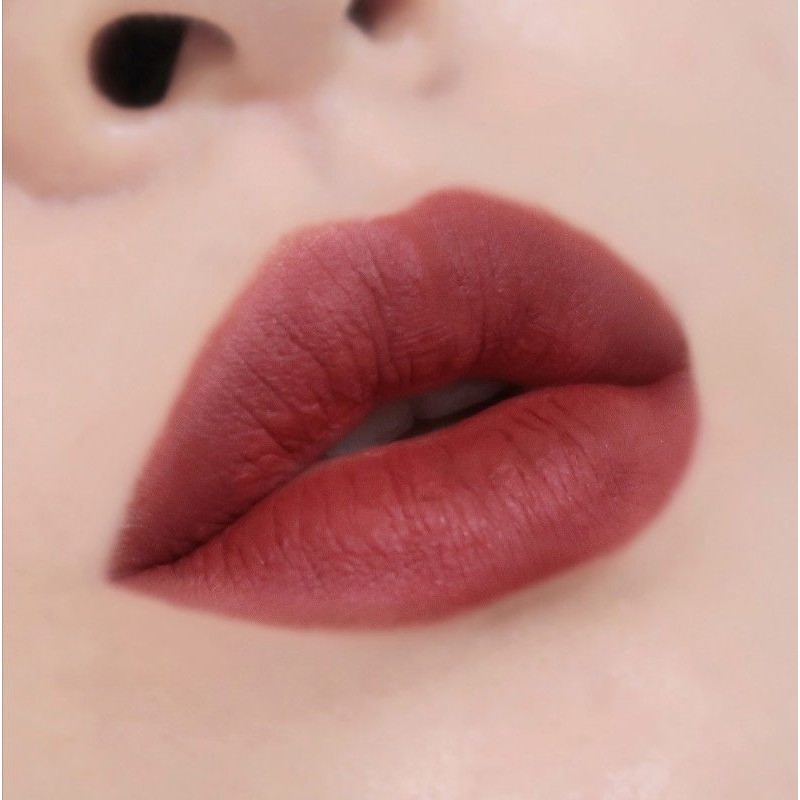 Son kem lì Black Rouge Matte màu 05 LONE DELTA