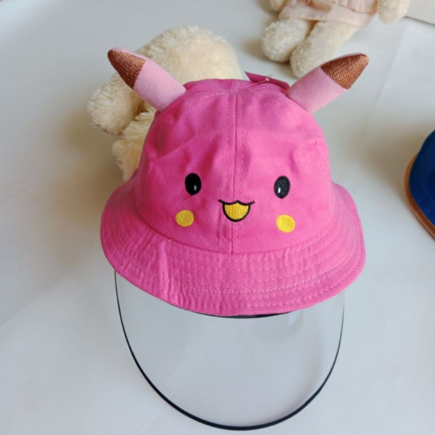 Nón chống dịch bắn, cản bụi Bé PiKaChu đeo kính cho bé