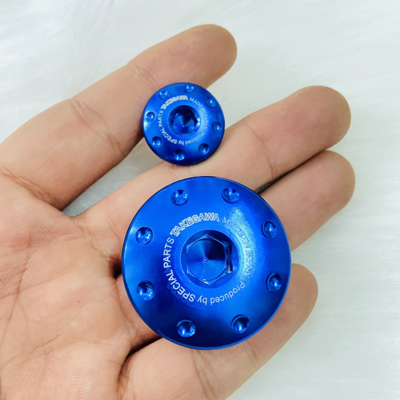 BỘ 2 con ốc mâm lửa TAKAGEWA sử dụng cho WAVE, DREAM, FUTURE LEDM FU 125