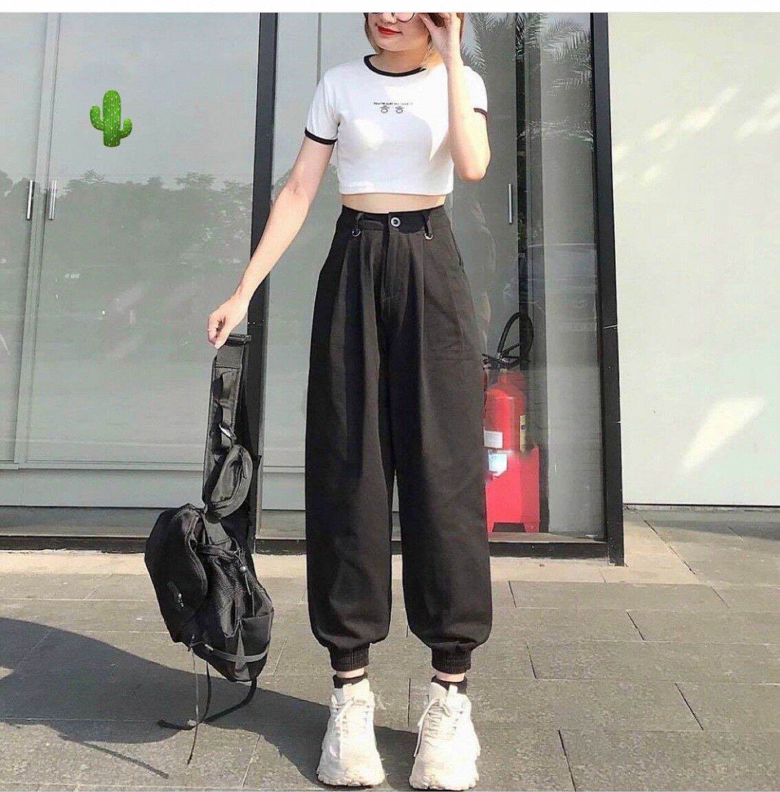 [HCM]Áo croptop viền thêu chữ hàn