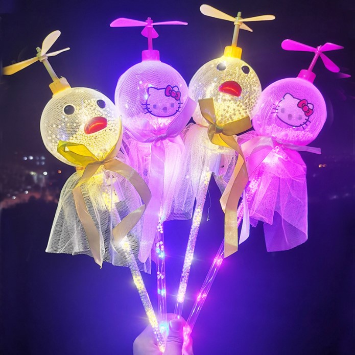 Gậy phát sáng hello kitty có chong chóng dành cho trẻ em,lồng đèn trung thu