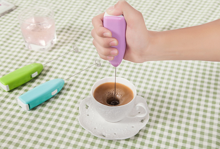 Máy tạo bọt cafe và đánh trứng mini