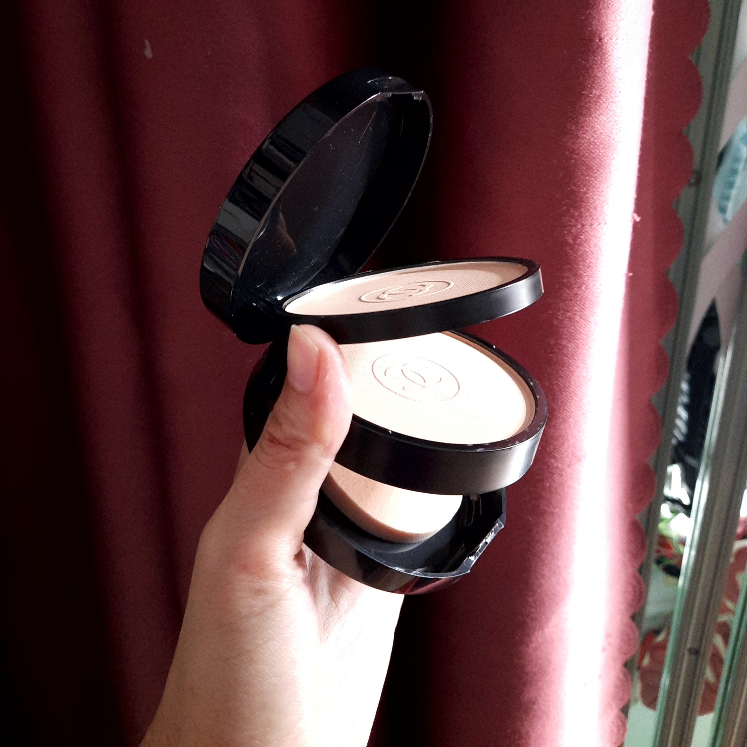 Phấn Phủ 2 Tầng Chanel COCO Pressed Powder SPF 25/PA+++ Siêu Mịn