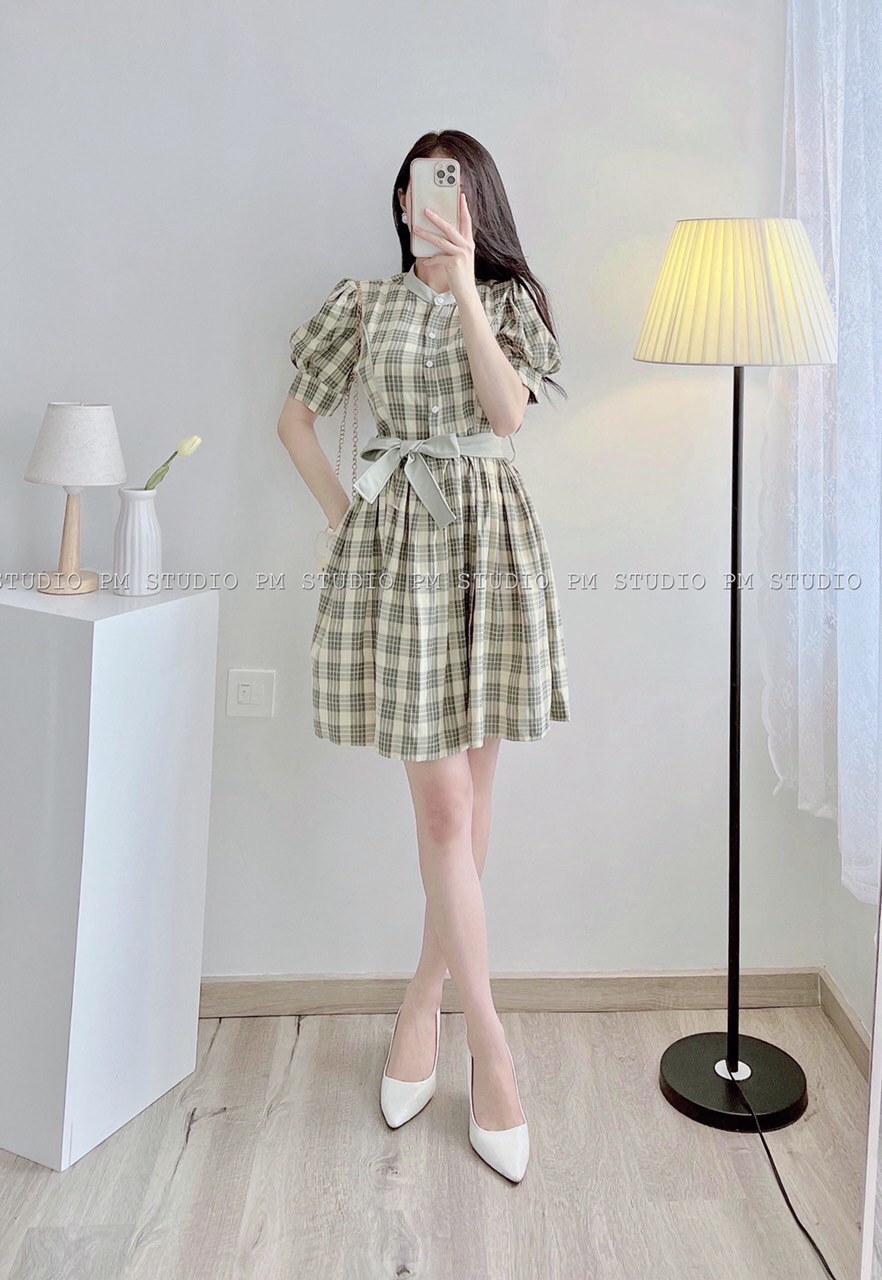 Váy kẻ phối đai eo viền