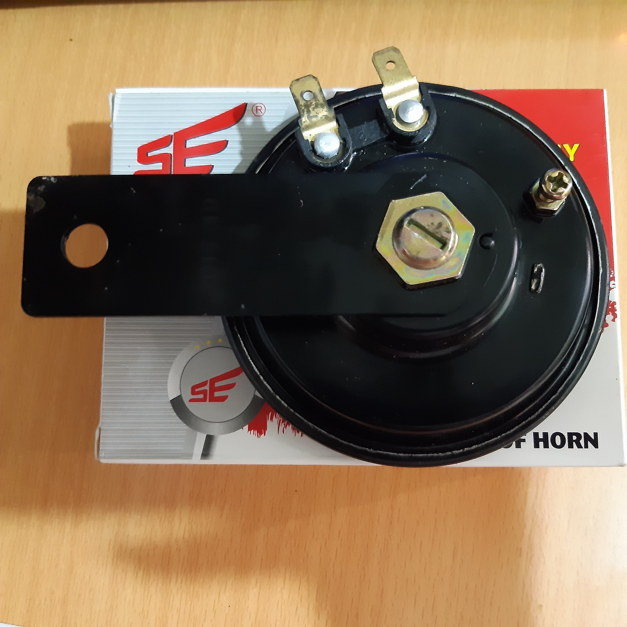 Còi xe máy SE 12V - 3A cho tất cả loại xe ga