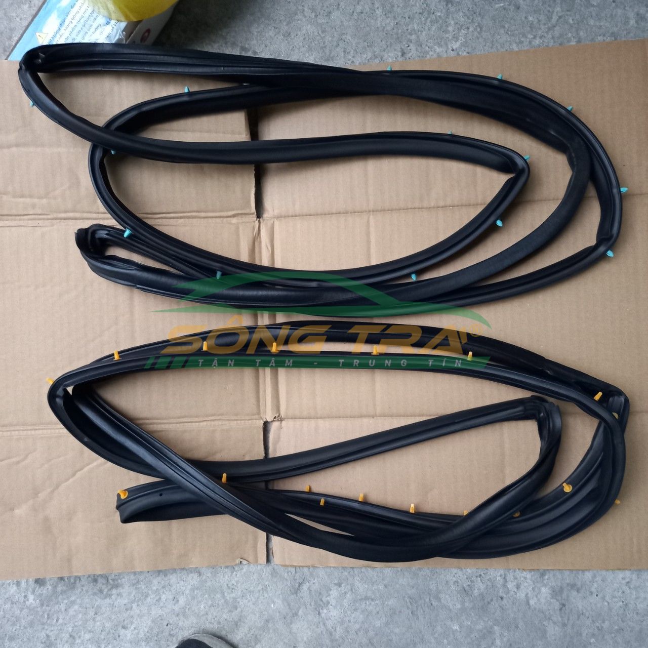 GIOĂNG CÁNH CỬA TRƯỚC KIA PRIDE, CD5 (2 CÁNH TRƯỚC)