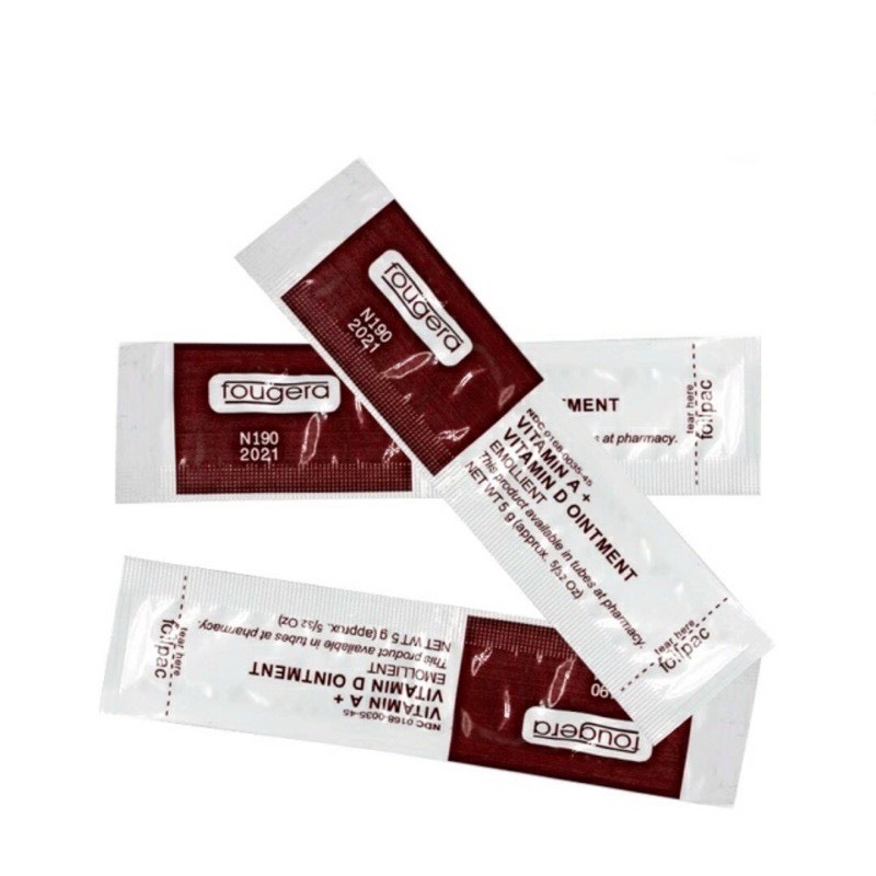Dưỡng môi gói vitamin AD 100 gói