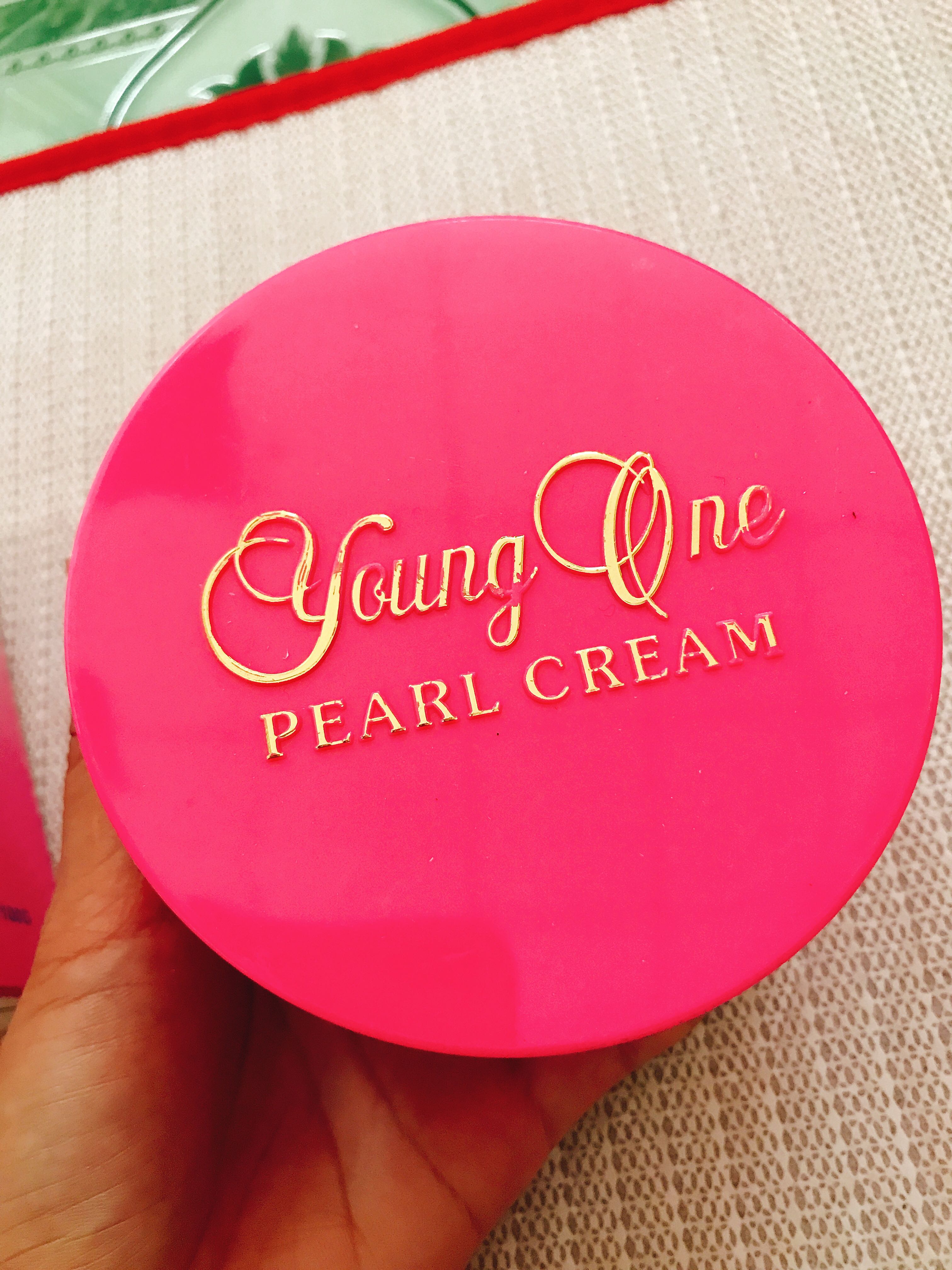 kem cô gái tóc xù Young One 100g hàng Thái Lan