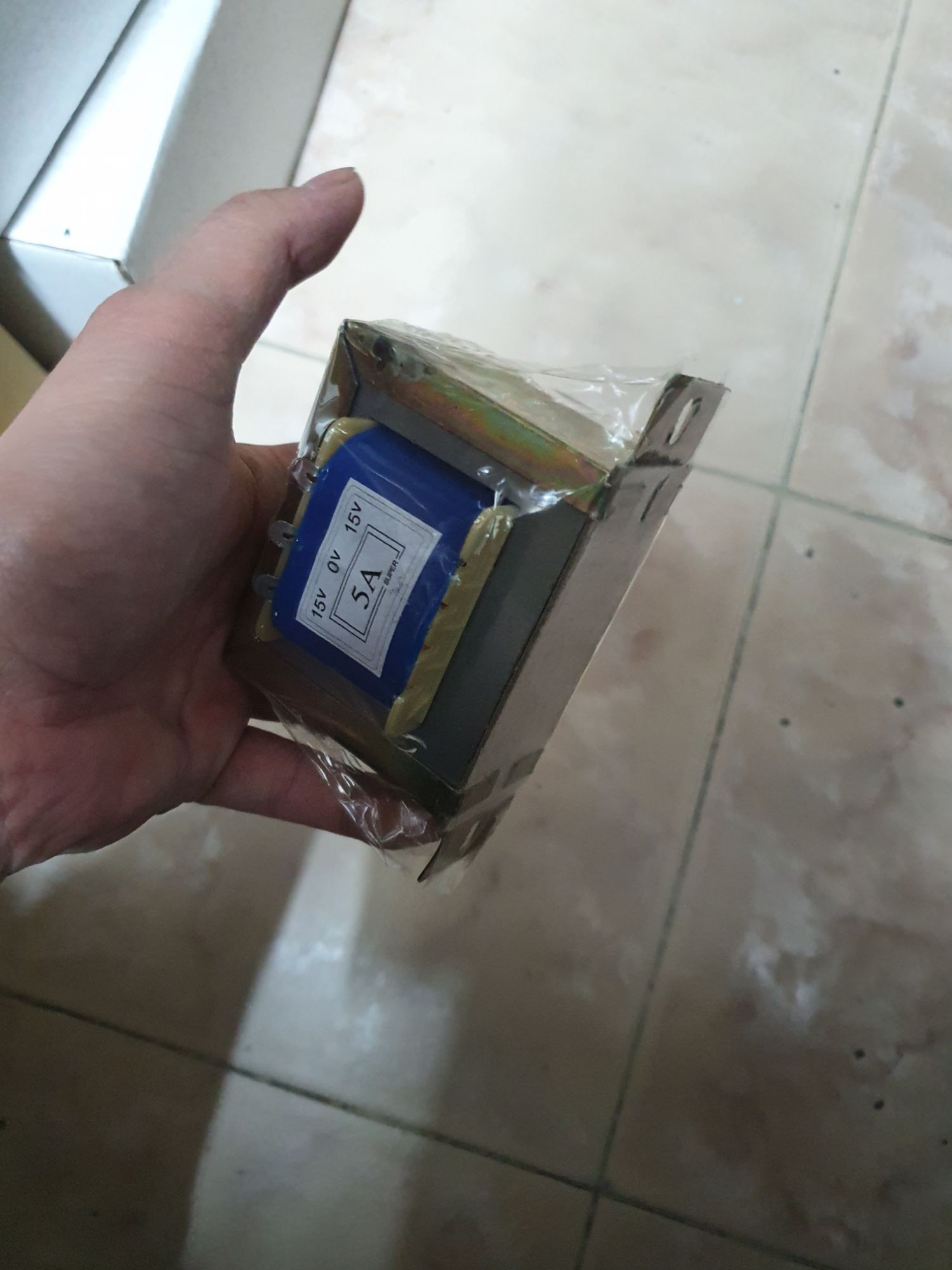 biến áp 5A đối xứng 15v 0v 15v