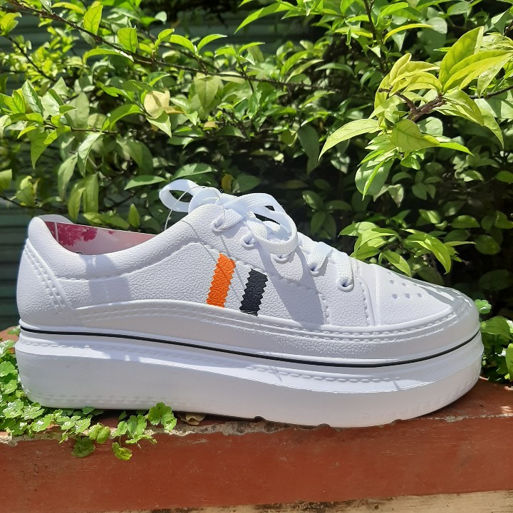 [HCM]GIÀY NỮ SIÊU NHẸ CAO 3CM