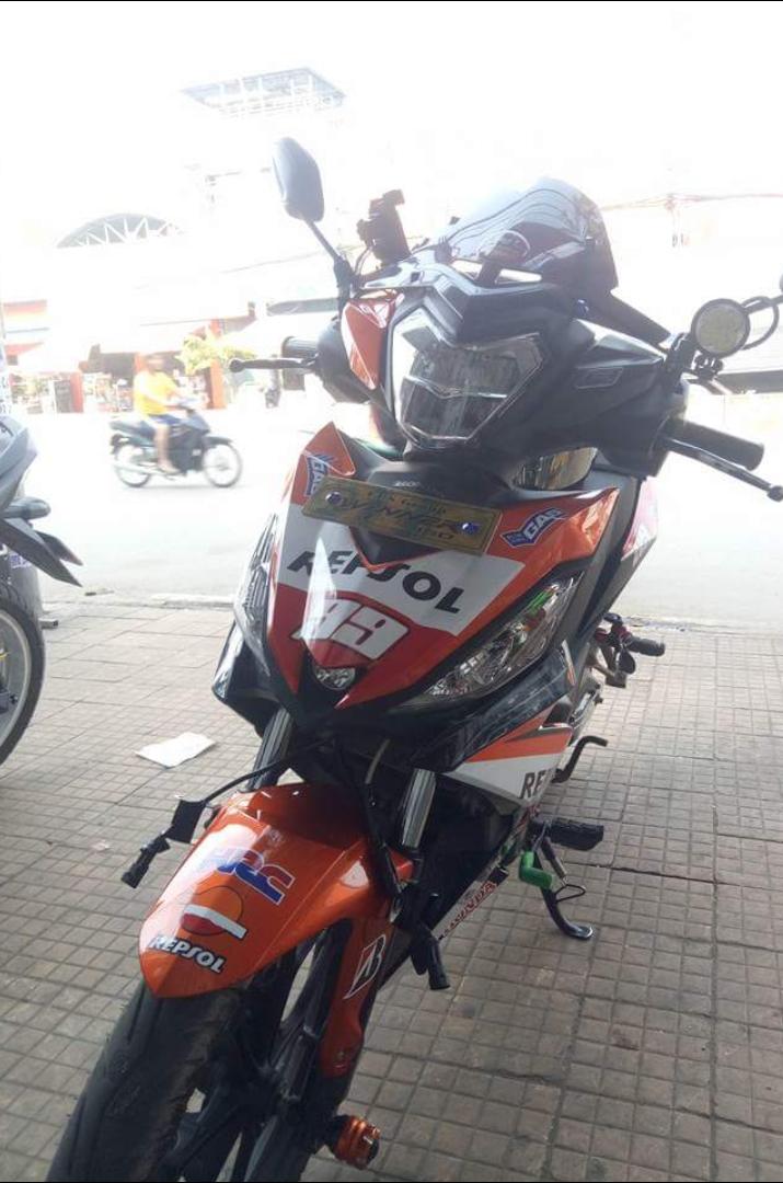 Tem rời winer repsol cam đen