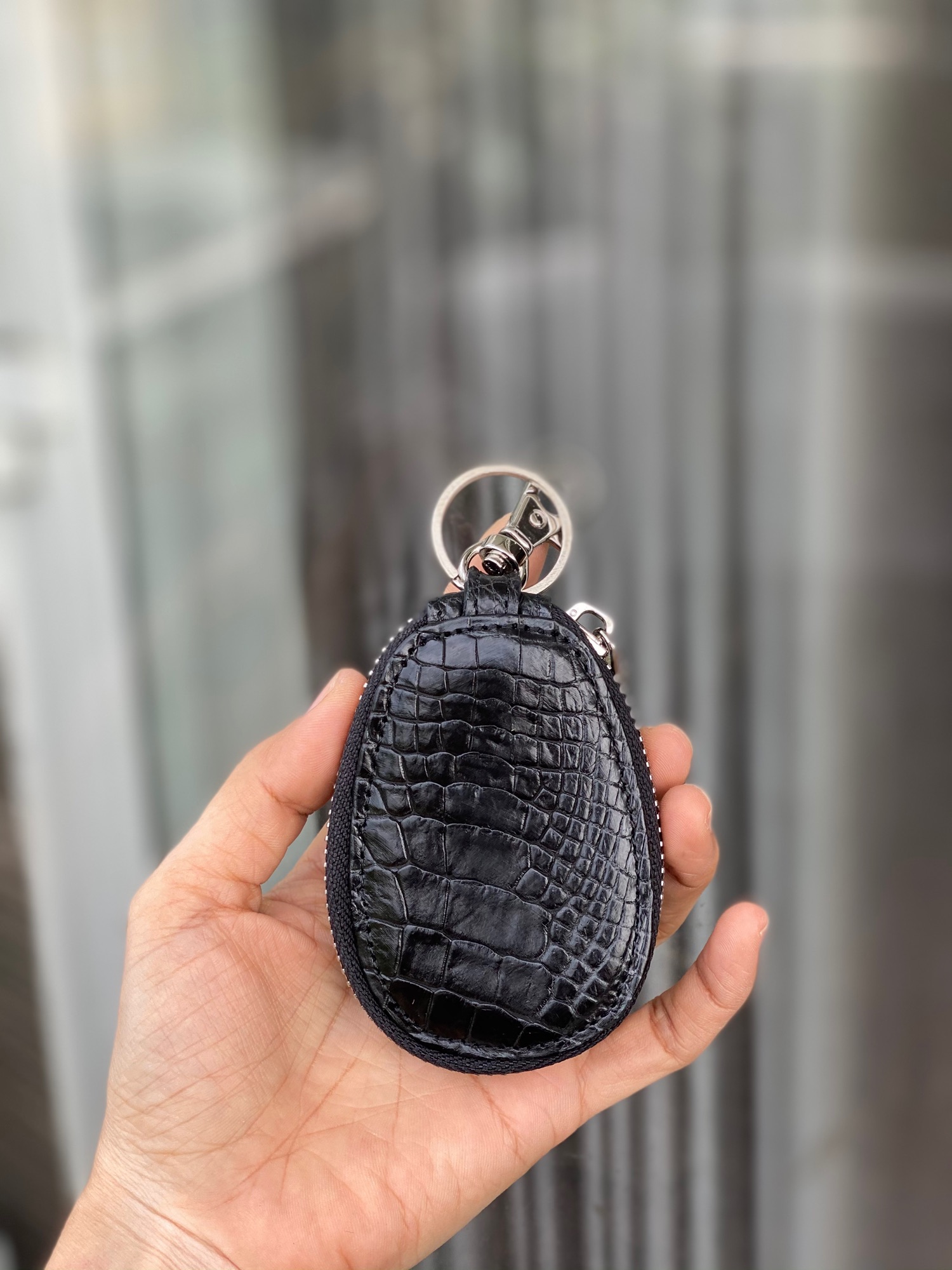 Móc chìa khoá da cá sấu