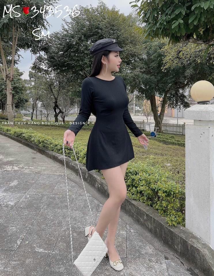 Đầm hở lưng tay dài - đầm xoè By candystyle