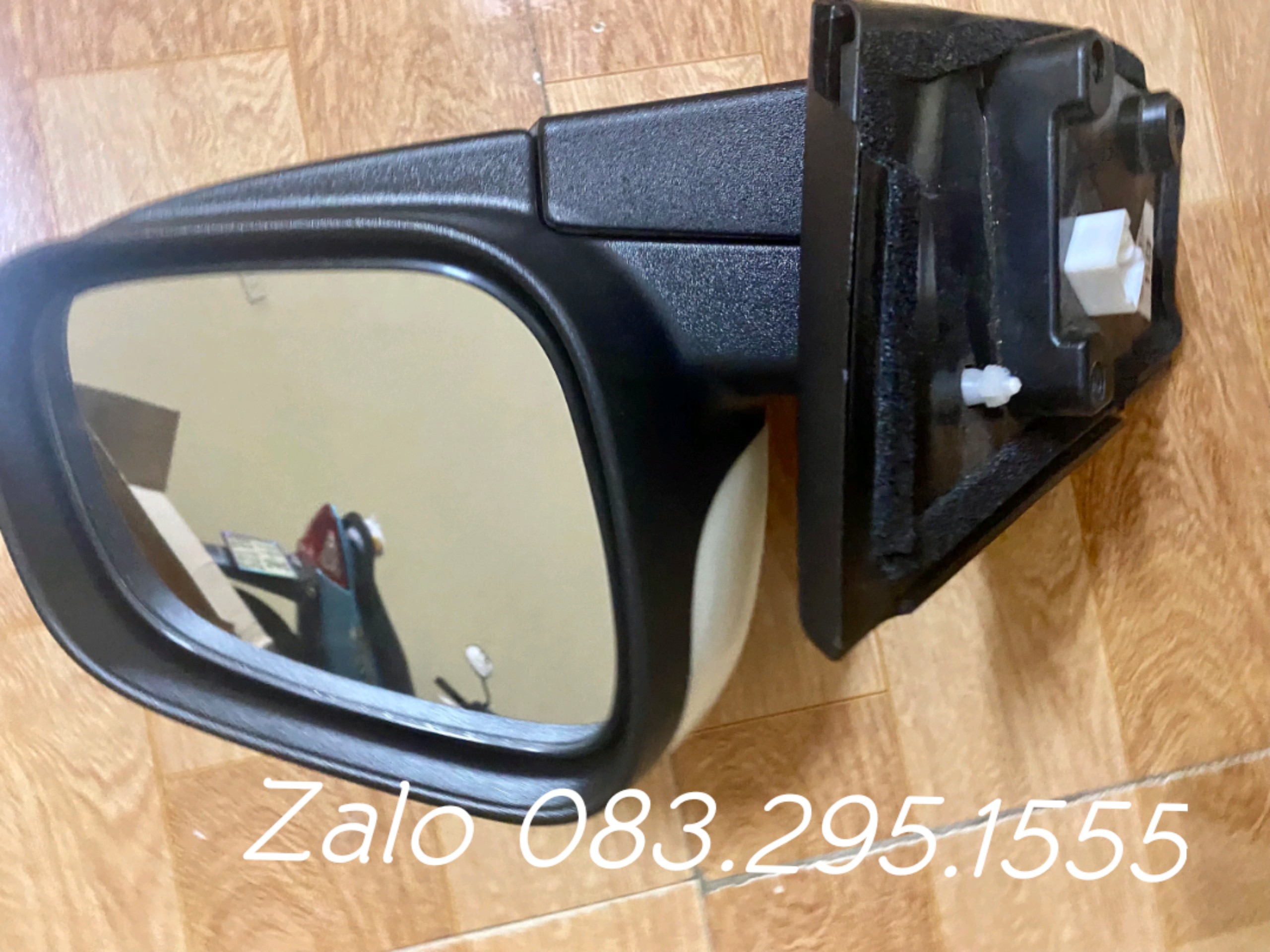 gương Matiz 4 , spark m300 ( gương điện 3 dây , xịn , không gập , không xi nhan  )