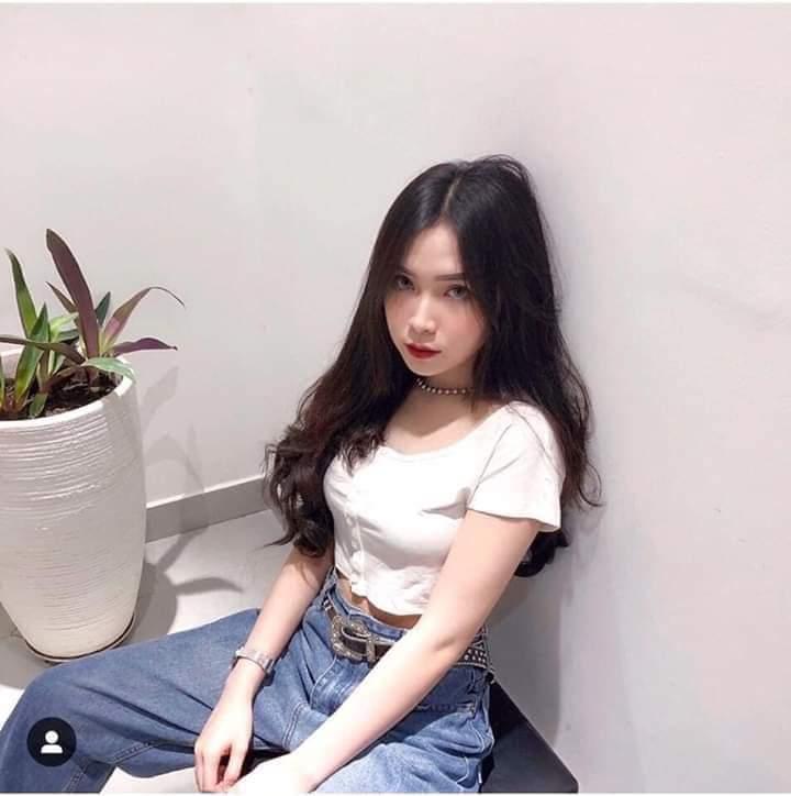 [HCM]Áo thun croptop xoắn eo tay ngắn kute
