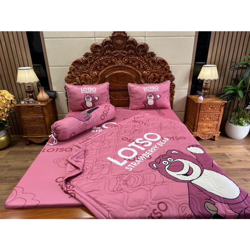 Bộ ga gối thun siêu mát lạnh 5D gâu lotso ( gấu dâu )