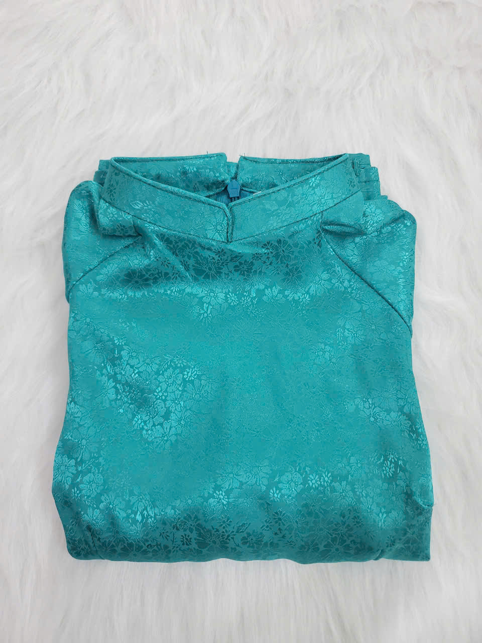 Áo dài gấm truyền thống (chỉ áo)